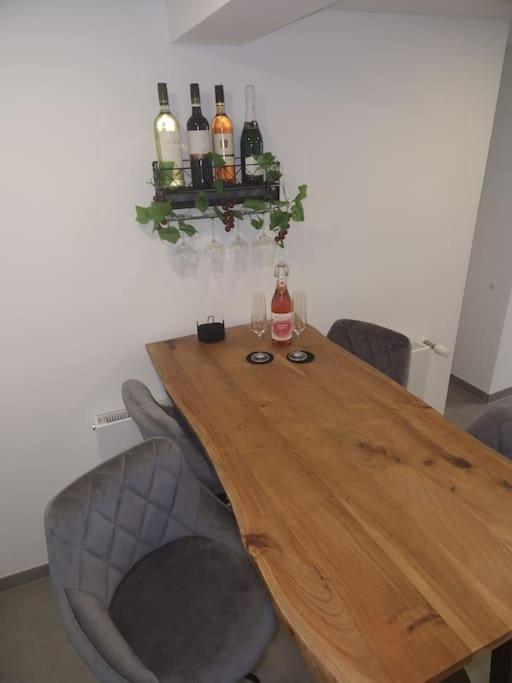 Ferienwohnung Zur Froehlichkeit Altertheim Esterno foto